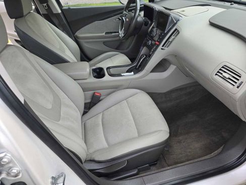 Used 2014 Chevrolet Volt Premium w/ Premium Trim Package image 5
