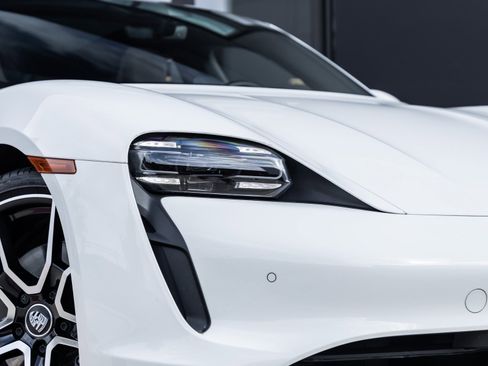 Certified 2023 Porsche Taycan image 20