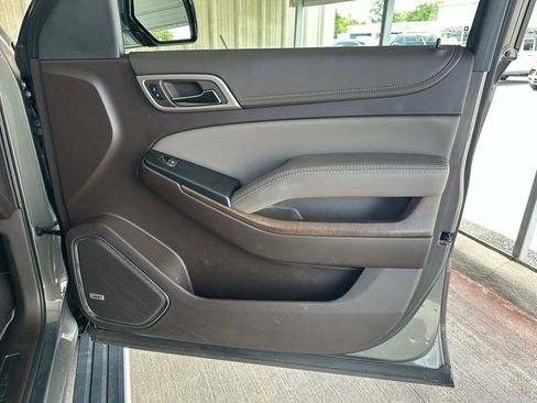 Used 2018 GMC Yukon Denali w/ Enhanced Security Package AWD/4WD image 37