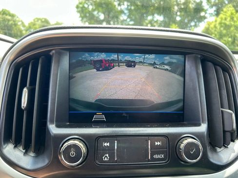 Used 2021 Chevrolet Colorado LT w/ Fleet Safety Package image 21