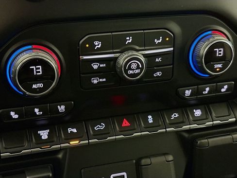 Certified 2022 Chevrolet Silverado 2500 LTZ w/ LTZ Plus Package image 19