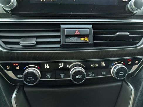 Used 2021 Honda Accord Touring image 35