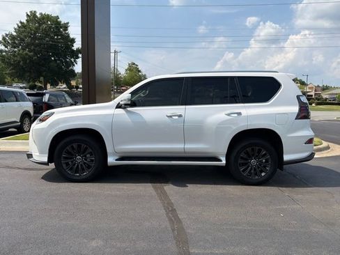 Used 2023 Lexus GX 460 Luxury w/ Sport Design Package AWD/4WD image 5