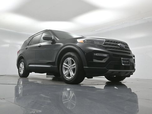 Certified 2023 Ford Explorer XLT w/ Equipment Group 202A RWD image 45