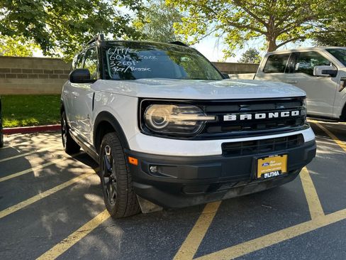 Certified 2022 Ford Bronco Sport Outer Banks w/ Tech Package AWD/4WD image 3