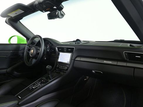 Used 2019 Porsche 911 Speedster image 17