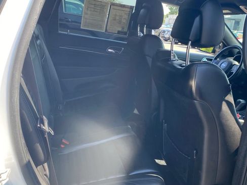 Used 2021 Jeep Grand Cherokee Limited X RWD image 16