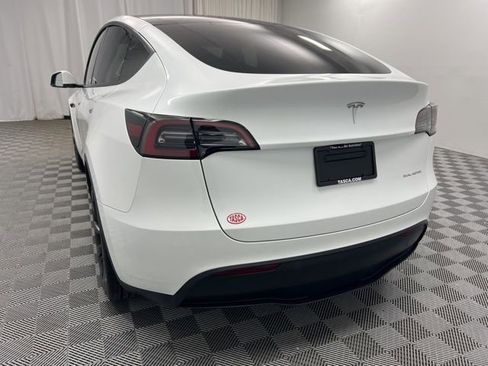 Used 2023 Tesla Model Y Long Range image 7