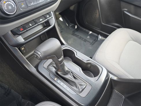 Used 2018 Chevrolet Colorado W/T w/ WT Convenience Package image 30