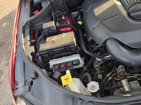 Used 2013 Jeep Grand Cherokee Laredo image 38