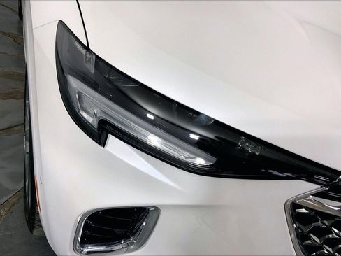 Used 2023 Buick Envision Avenir image 26