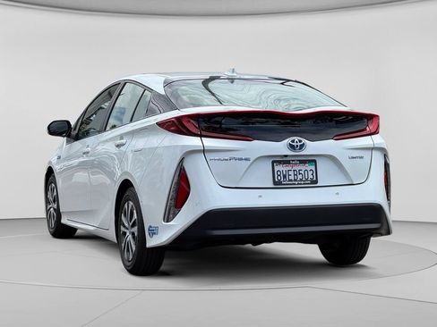 Used 2021 Toyota Prius Prime Limited FWD image 32