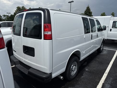 New 2025 Chevrolet Express 2500 w/ Driver Convenience Package image 6