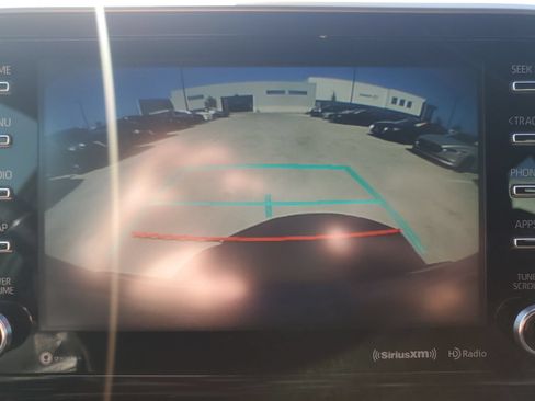 Used 2019 Toyota C-HR XLE FWD image 21