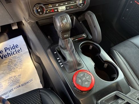 New 2025 Ford Bronco Raptor image 43