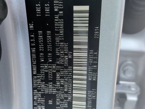 Certified 2025 Toyota Corolla Cross XLE FWD image 29