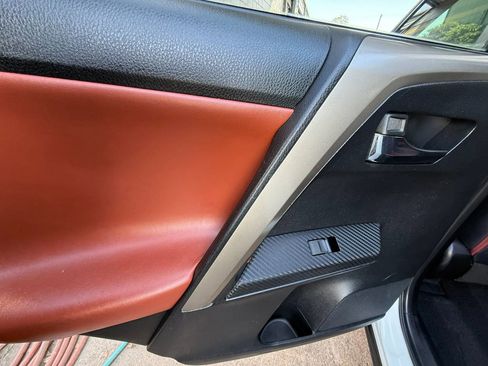 Used 2015 Toyota RAV4 Limited w/ Technology Package FWD image 22