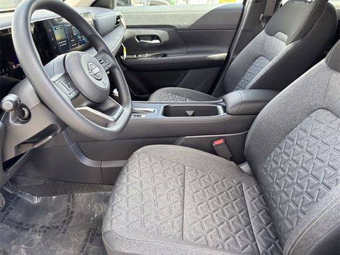 New 2026 Nissan Kicks SV image 14