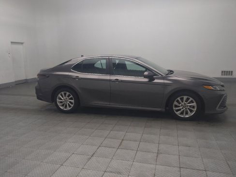 Used 2023 Toyota Camry LE FWD image 11