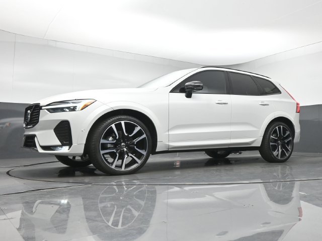 Used 2024 Volvo XC60 B5 Ultimate w/ Protection Package Premier AWD/4WD image 13
