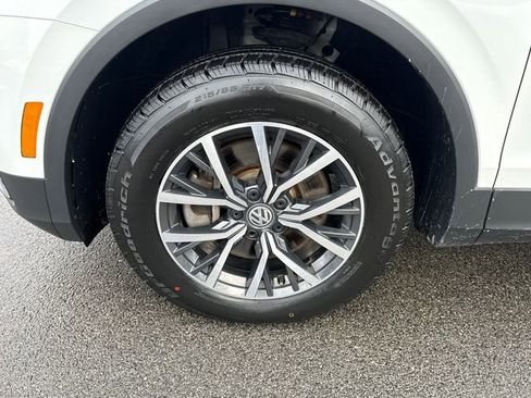 Used 2021 Volkswagen Tiguan S image 10