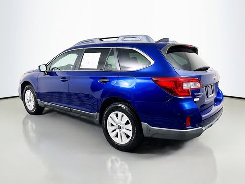 Used 2016 Subaru Outback 2.5i Premium image 8