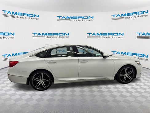 Used 2021 Honda Accord Touring image 6