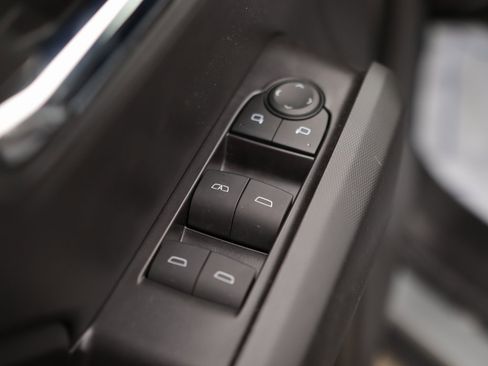 Used 2024 Chevrolet Colorado LT w/ LT Convenience Package II image 26