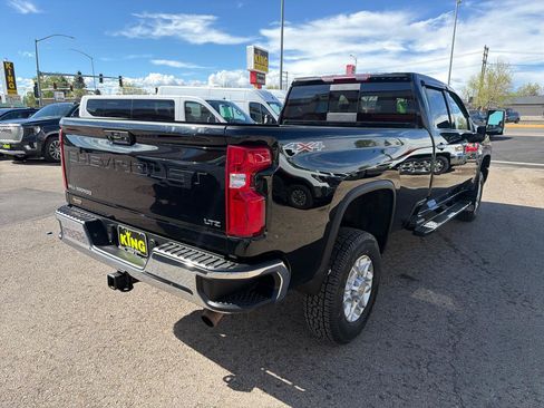 Used 2022 Chevrolet Silverado 3500 LTZ w/ LTZ Convenience Package AWD/4WD image 3