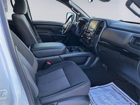 Used 2023 Nissan Titan SV w/ SV Convenience Package image 15