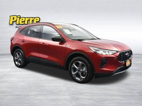 Certified 2025 Ford Escape ST-Line AWD/4WD image 3