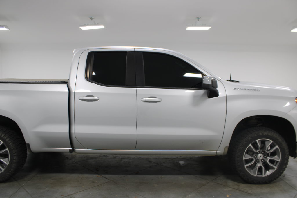 Used 2020 Chevrolet Silverado 1500 LT w/ Trailering Package AWD/4WD image 12
