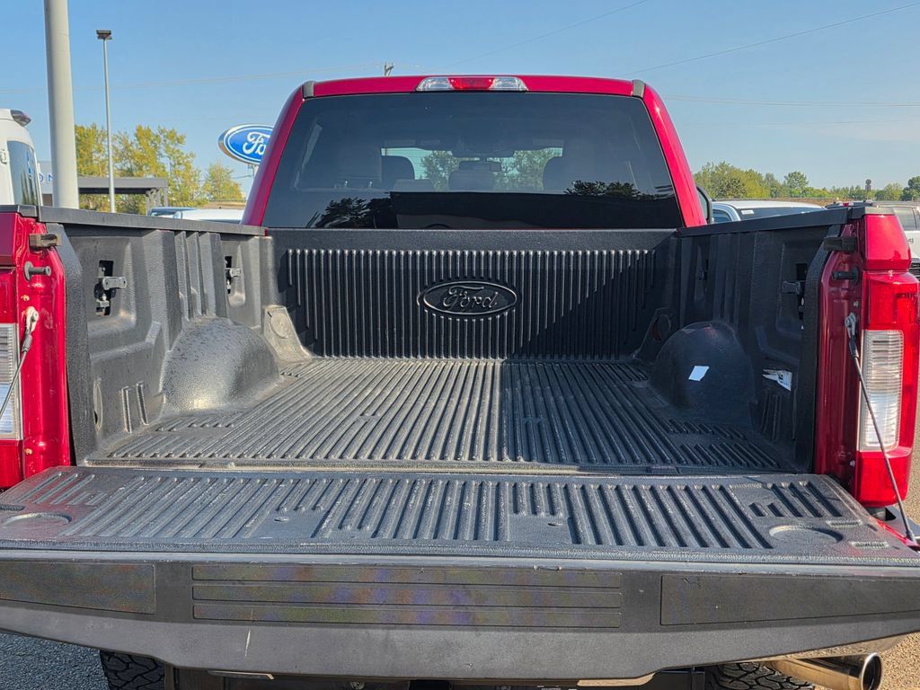 Used 2018 Ford F250 XLT w/ XLT Premium Package AWD/4WD image 26