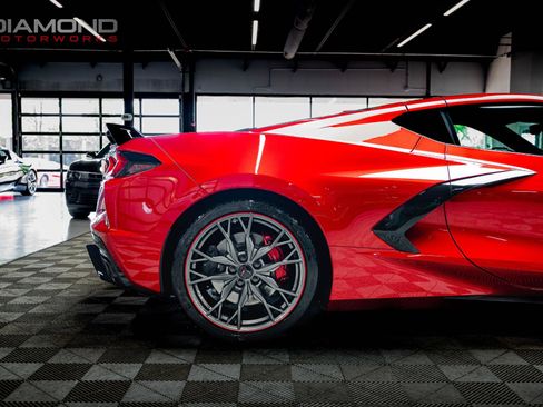 Used 2024 Chevrolet Corvette Stingray Premium Cpe w/ Z51 Performance Package RWD image 24