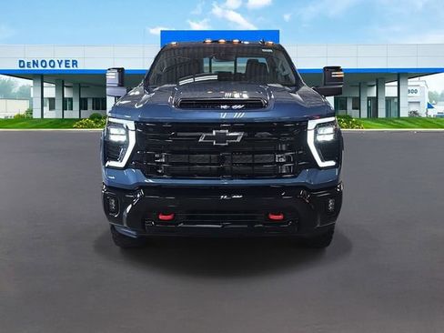 New 2026 Chevrolet Silverado 2500 LT image 3