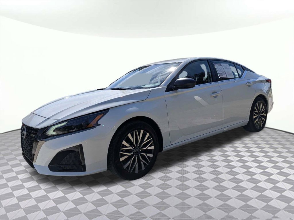 Used 2026 Nissan Altima 2.5 SV FWD image 7