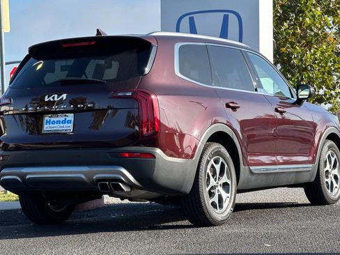 Used 2022 Kia Telluride EX image 8