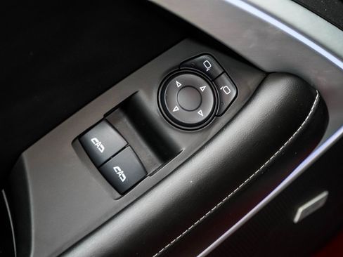 Used 2017 Chevrolet Camaro SS image 40