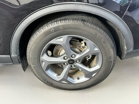 Used 2025 Ford Escape ST-Line FWD image 11
