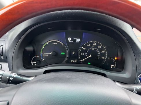 Used 2011 Lexus RX 450h AWD w/ Premium Pkg image 27