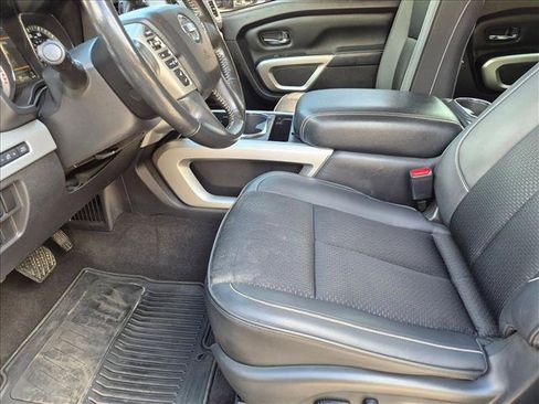 Used 2019 Nissan Titan PRO-4X w/ Pro-4x Utility Package AWD/4WD image 14
