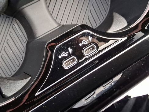 New 2026 BMW 530i xDrive w/ Premium Package image 18