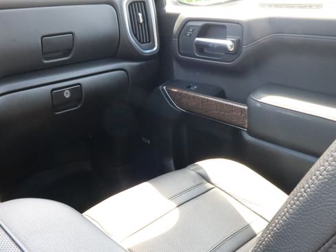 Used 2019 GMC Sierra 1500 Denali w/ Technology Package AWD/4WD image 11