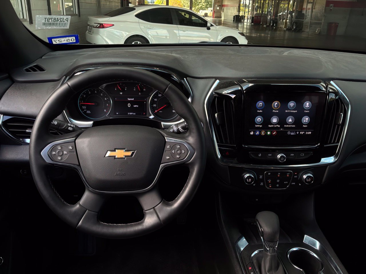 Used 2023 Chevrolet Traverse LT FWD image 15