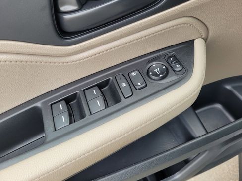 Used 2022 Honda Odyssey EX-L image 17