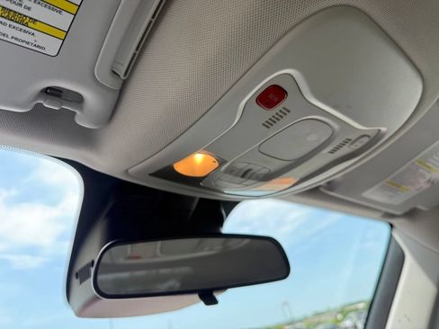 Used 2021 Jeep Renegade Latitude FWD image 20