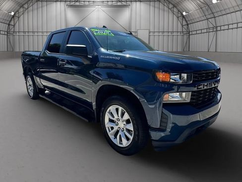 Used 2020 Chevrolet Silverado 1500 Custom w/ Custom Value Package RWD image 8