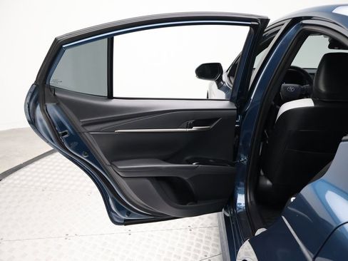 Certified 2025 Toyota Camry SE image 21