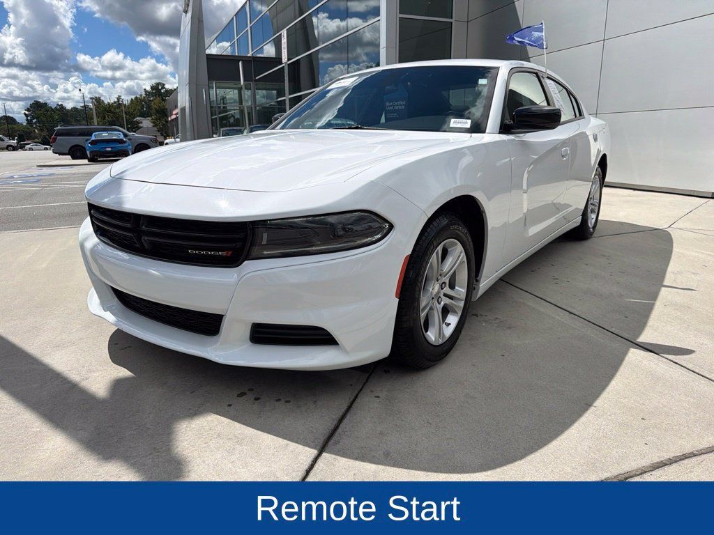 Used 2023 Dodge Charger SXT RWD image 4