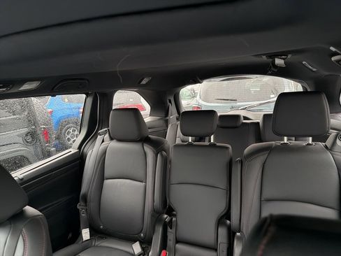 Used 2025 Honda Odyssey Sport-L image 8